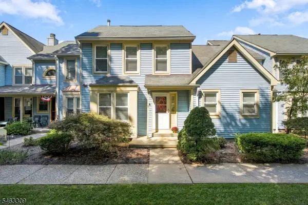 11 Mourning Dove Ct, Allamuchy Twp., NJ 07840