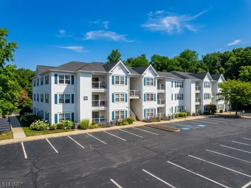 1013 Waterford Dr, Edison, NJ 08817 - #2