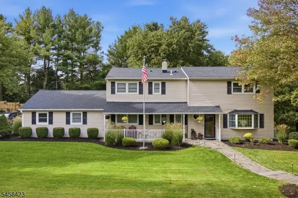 26 2nd Lt Jt Wroblewski Ln, Jefferson Twp., NJ 07438