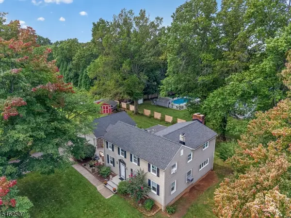 3 Galloping Hill Rd, Clinton Twp., NJ 08833
