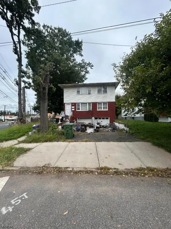 620 W 2nd Ave, Roselle Boro, NJ 07203