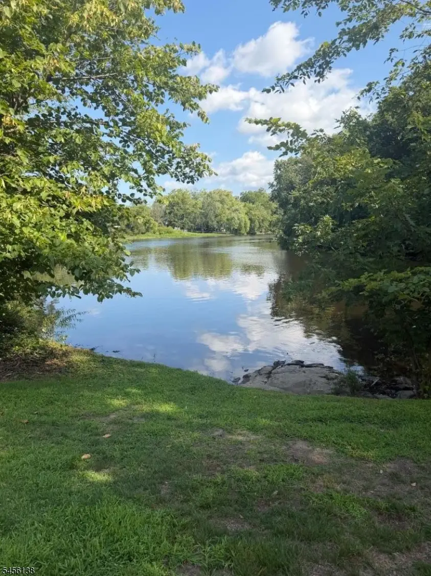 142 Island Ave, Singac, NJ 07424 - #1