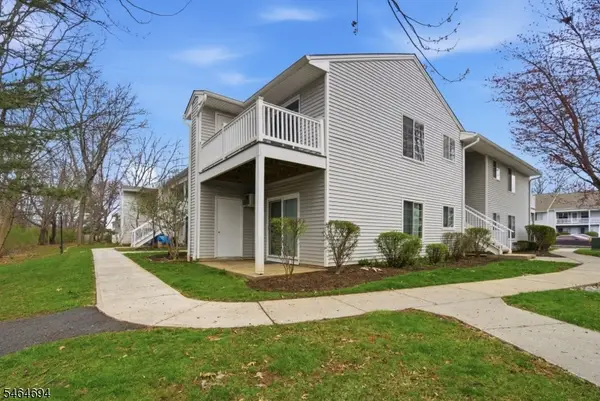 66 Mountain Ct #66, Bedminster Twp., NJ 07921
