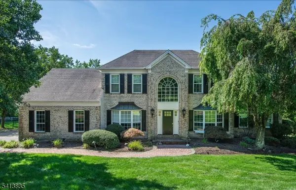 9 Tracey Ln, Mount Olive Twp., NJ 07828