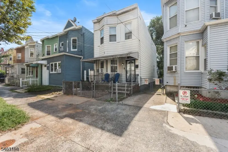 159 Boyd Ave, Jersey City, NJ 07304 - #1