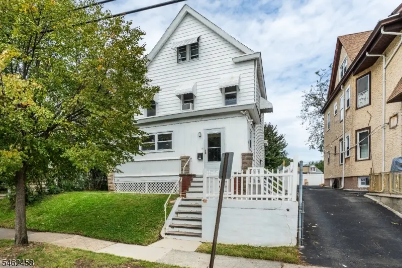 28 Prescott Ave, Clifton, NJ 07011 - #1