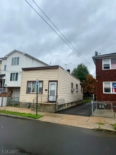 218 Florida St, Elizabethport, NJ 07206 - #2