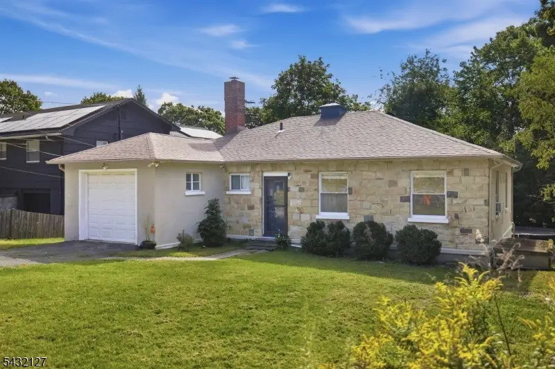 137 Lakeside Blvd, Hopatcong, NJ 07843 - #3