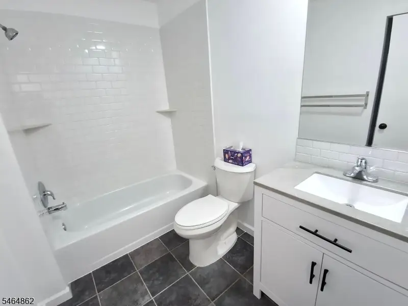 26 Larkspur Ct, The Hills, NJ 07921 - #3