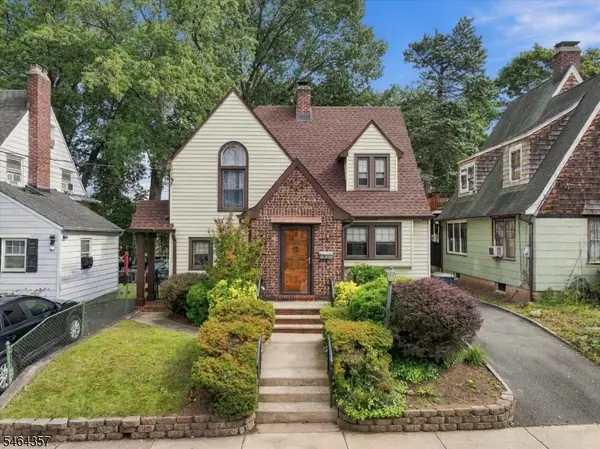 93 N Stoughton St, Bergenfield Boro, NJ 07621