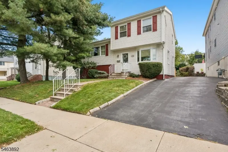 195 E Passaic Ave, Bloomfield, NJ 07003 - #1