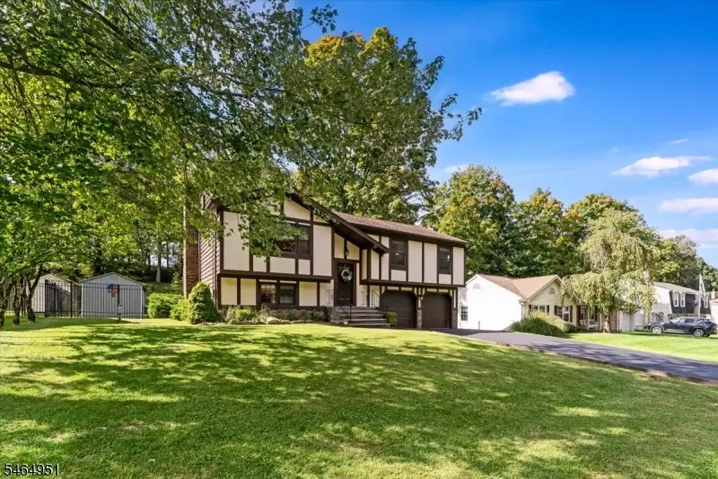108 Valley View Trl, Lake Mohawk, NJ 07871 - #2