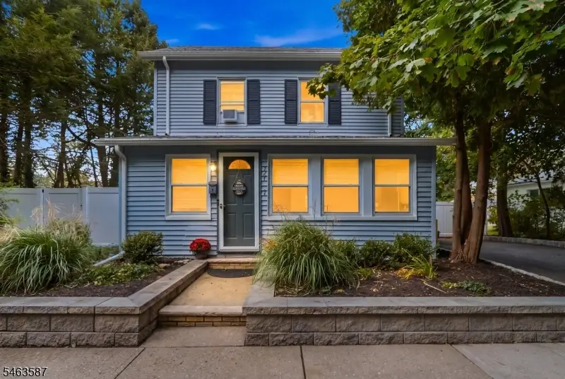 124 Jefferson St, Haskell, NJ 07420 - #1