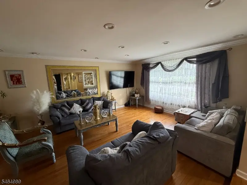 115 Crampton Ave, Woodbridge, NJ 07095 - #3