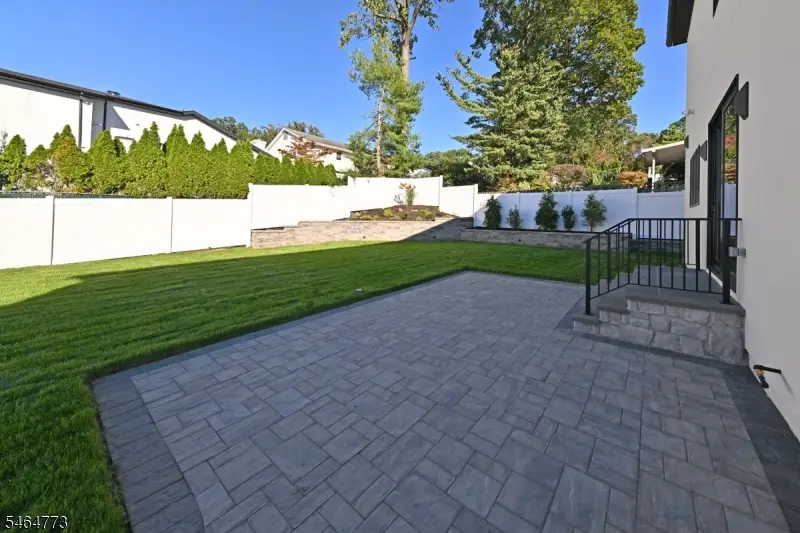 119 Arnot Pl, Paramus, NJ 07652 - #3