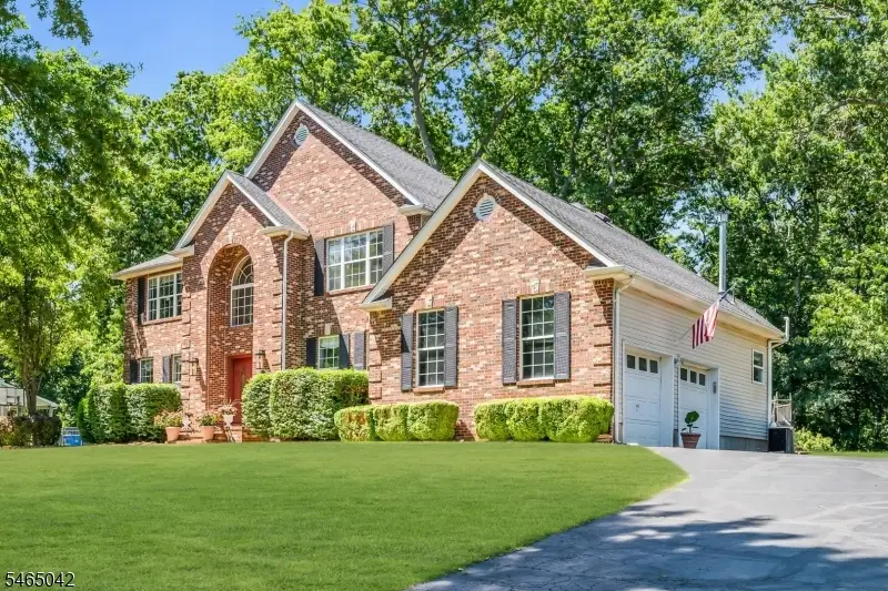 4 Scott Dr, Monroe, NJ 08831 - #2