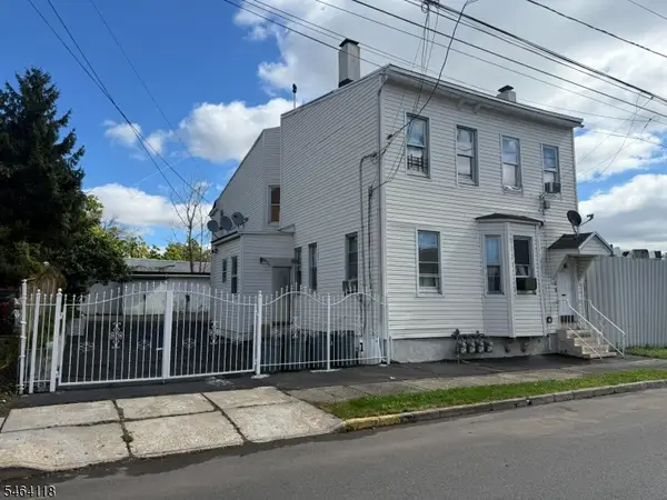 621 Livingston St, Elizabeth City, NJ 07206