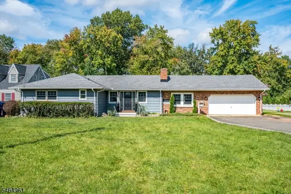 690 New Durham Rd, Metuchen Boro, NJ 08840