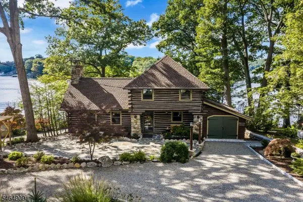 141 New Jersey Ave, Jefferson Twp., NJ 07849