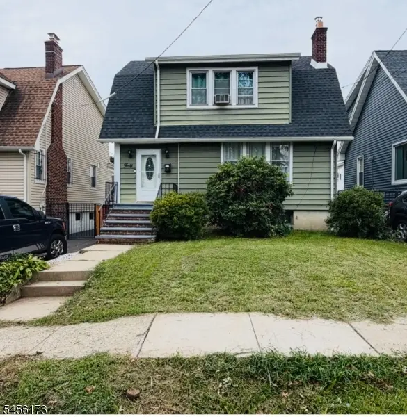 40 Glorieux St, Irvington Twp., NJ 07111