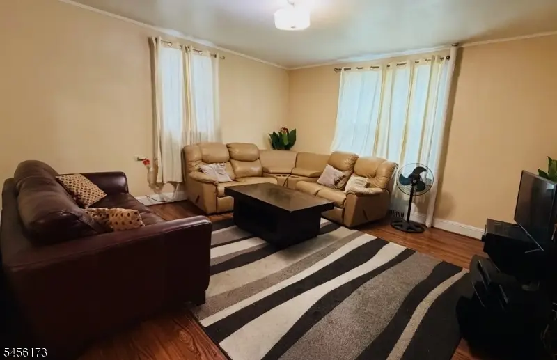 40 Glorieux St, Irvington, NJ 07111 - #3