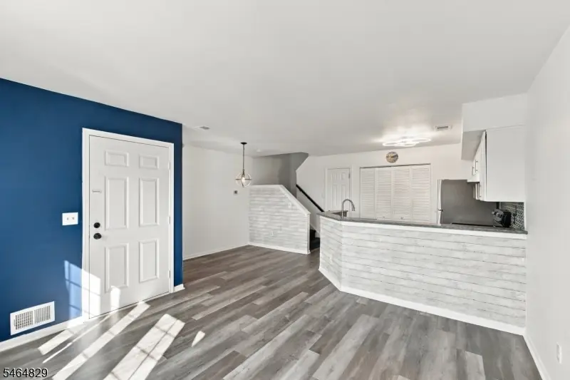 58 Cheswich Ct, The Hills, NJ 07921 - #3