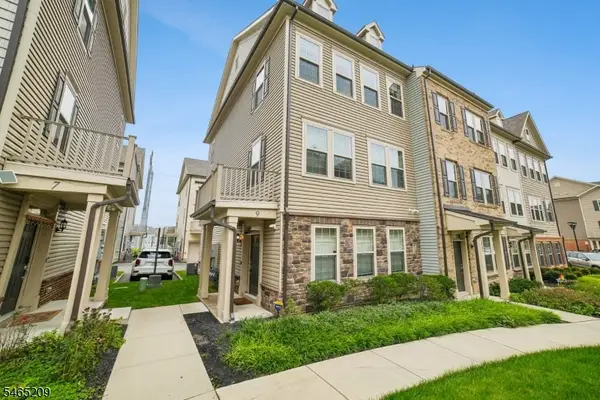 9 Haralson Ct, Livingston Twp., NJ 07039