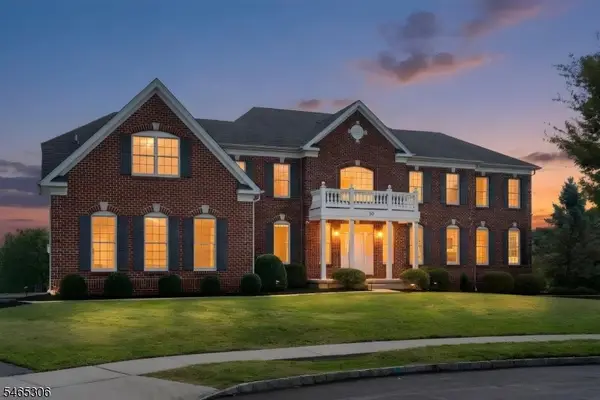 10 Raker Ct, Hillsborough Twp., NJ 08844