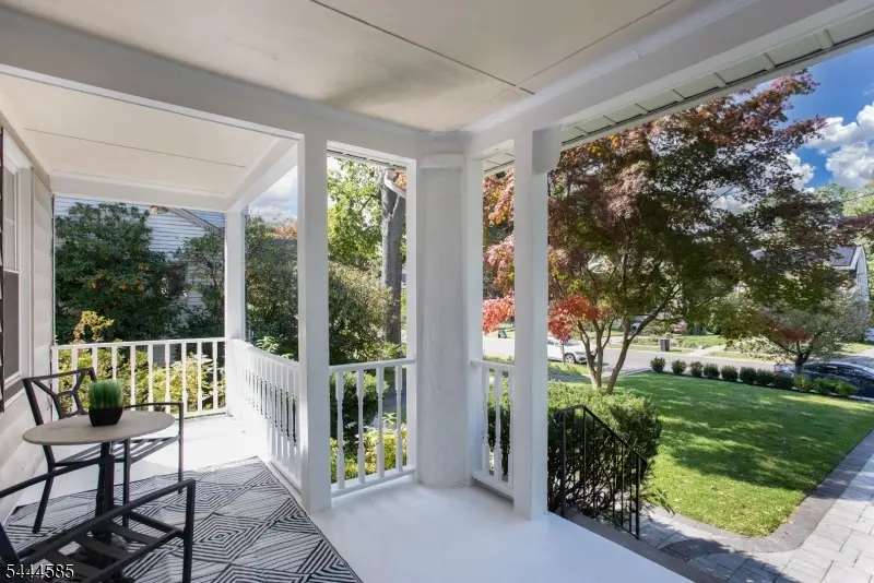 8 Franklin Pl, Glen Ridge, NJ 07042 - #3