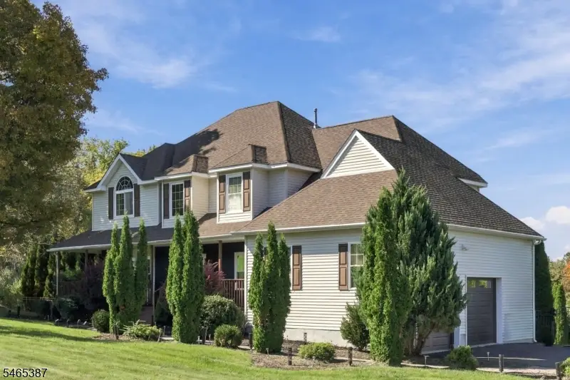 4 Brecia Ct, Andover, NJ 07848 - #1