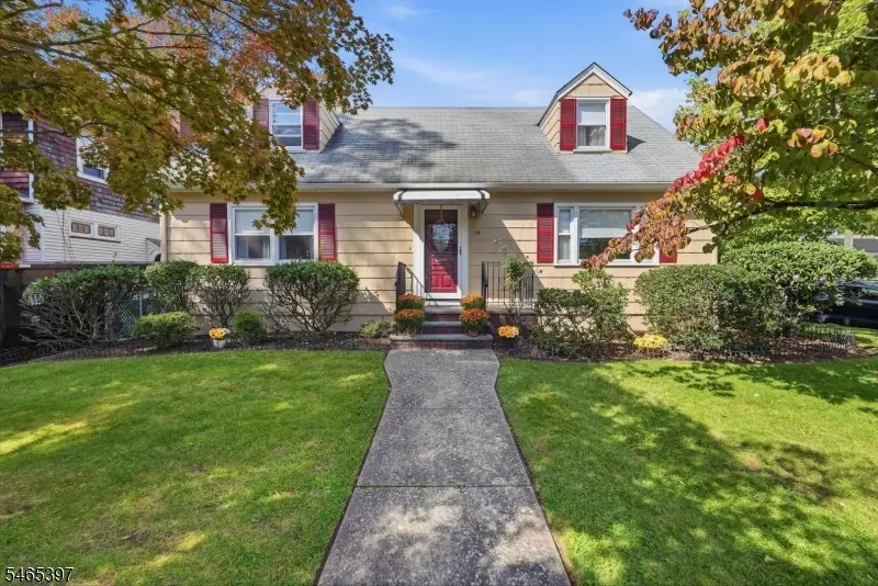 116 Grove Ave, Verona, NJ 07044 - #1