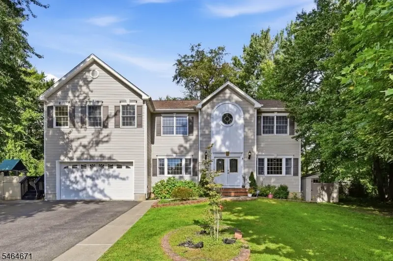 24 Taylor Ct, Parsippany Troy Hills, NJ 07054 - #1