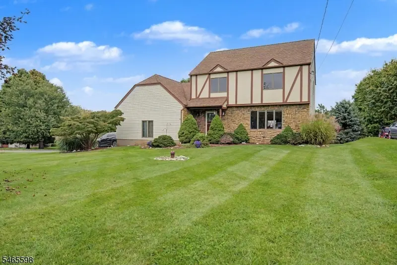 73 Pinkneyville Rd, Sparta, NJ 07871 - #1