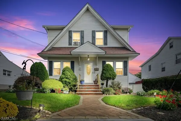 112 Jefferson Pl, Totowa Boro, NJ 07512