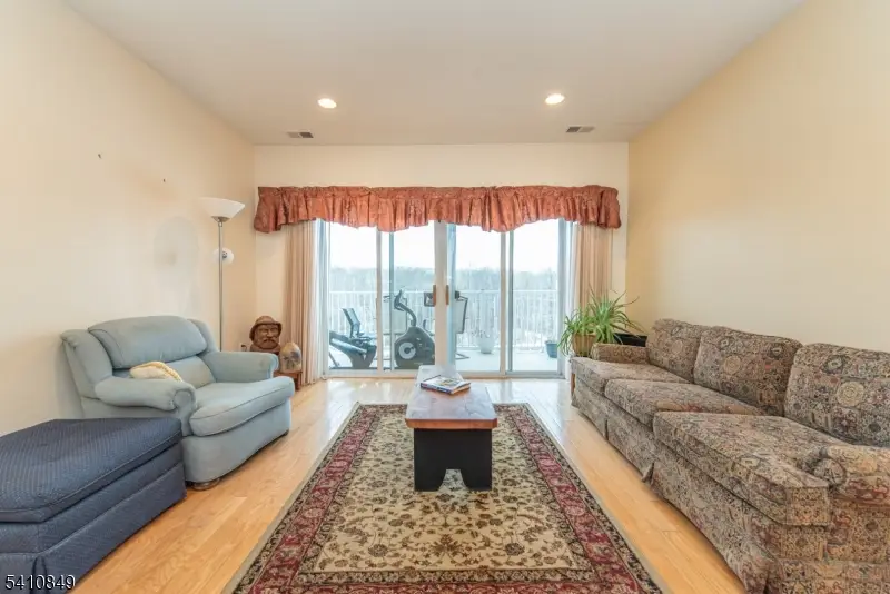 10323 Warrens Way #323, Wanaque, NJ 07465 - #2