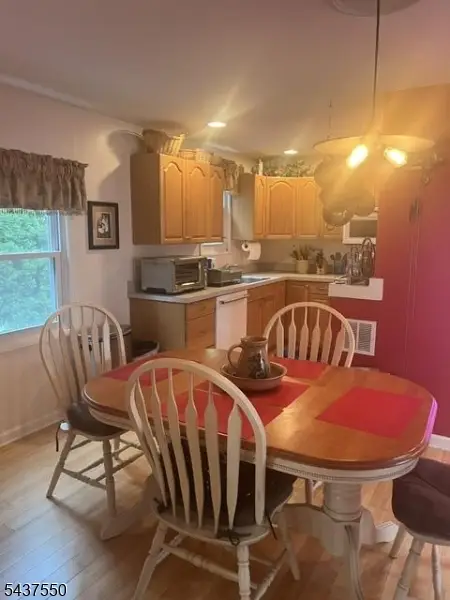 47 Mechanic St, Washington, NJ 07882 - #3