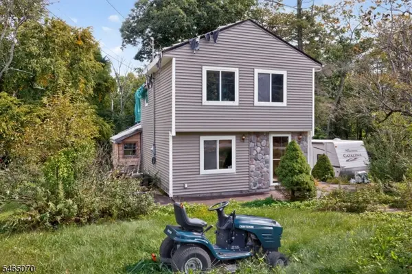 48 Lebanon Rd, West Milford Twp., NJ 07421