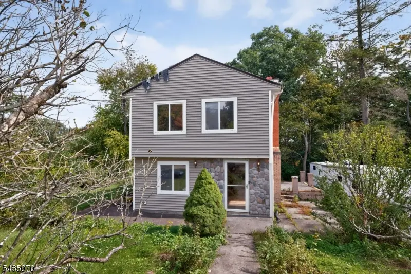 48 Lebanon Rd, Upper Greenwood Lake, NJ 07421 - #2