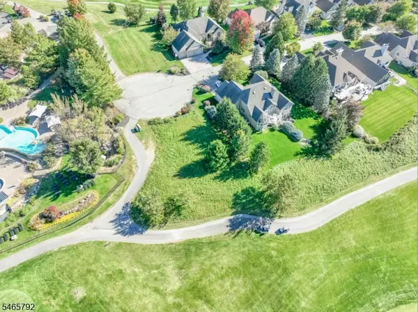 27 Country Ln, Hardyston Twp., NJ 07419