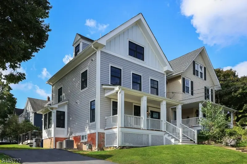 8 Locust St, Morris, NJ 07960 - #2