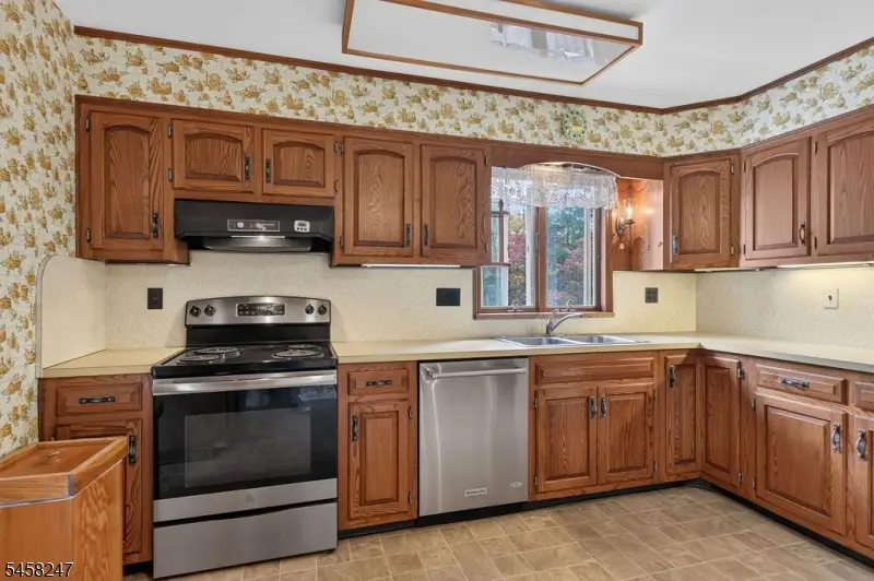 167 N Finley Ave, Basking Ridge, NJ 07920 - #3