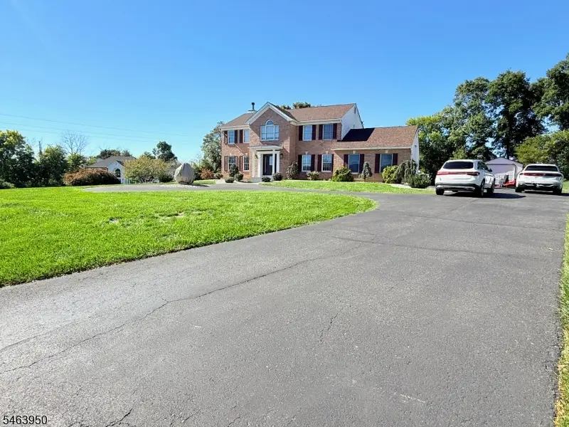 126 Iron Wolf Rd, Stewartsville, NJ 08886 - #1