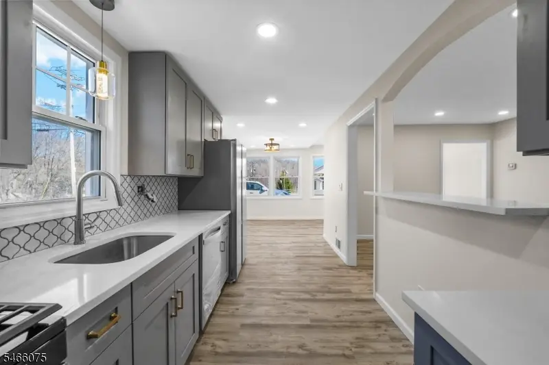 728 Glen Rd, Sparta, NJ 07871 - #3