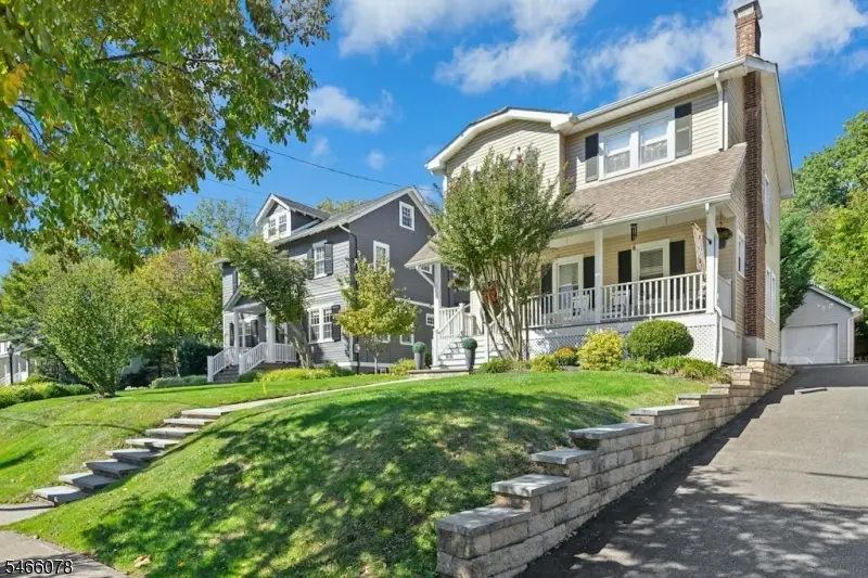 862 Dorian Rd, Westfield, NJ 07090 - #2