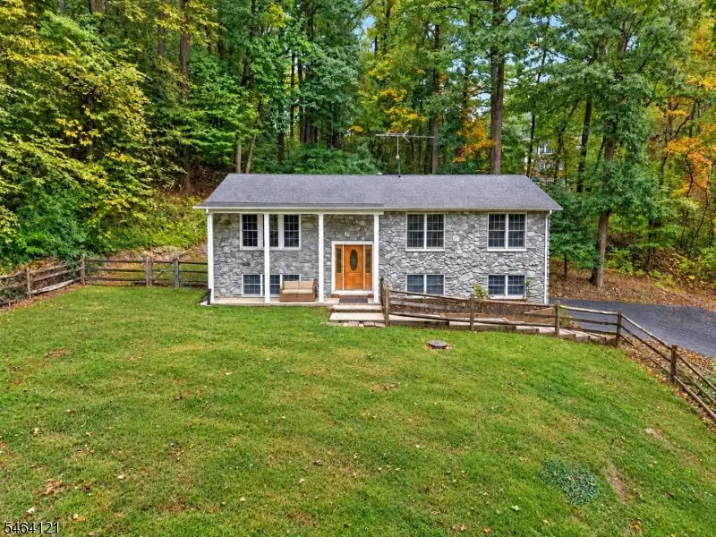 260 Turkey Hill Rd, Bethlehem, NJ 08804 - #1