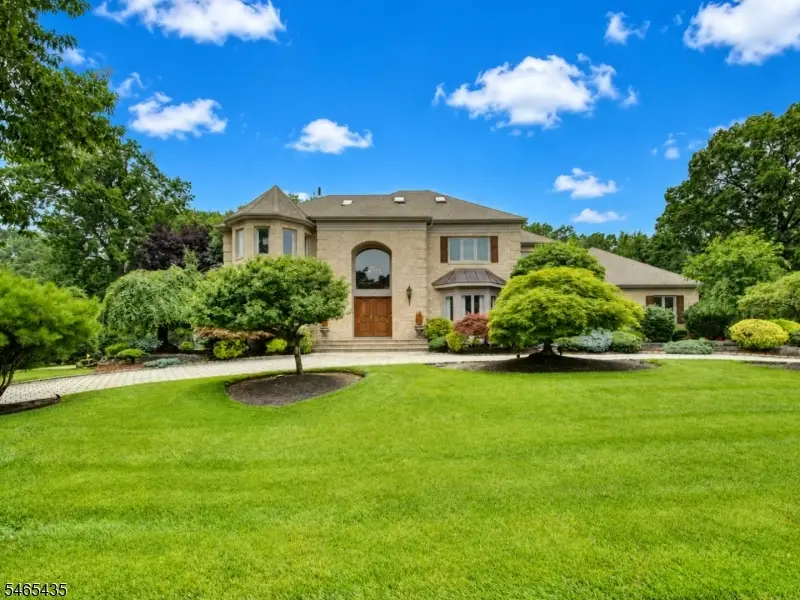 34 Jarombek Dr, Montville, NJ 07082 - #1