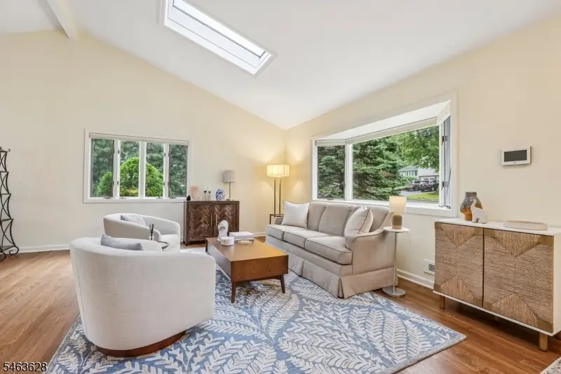8 Mountain Way, Cedar Grove, NJ 07009 - #3