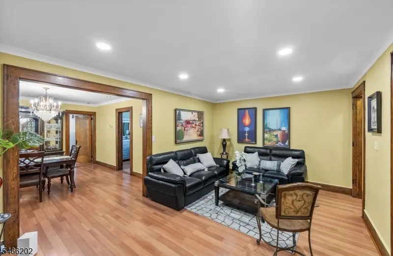 18 Washington Ave, Clifton, NJ 07011 - #3