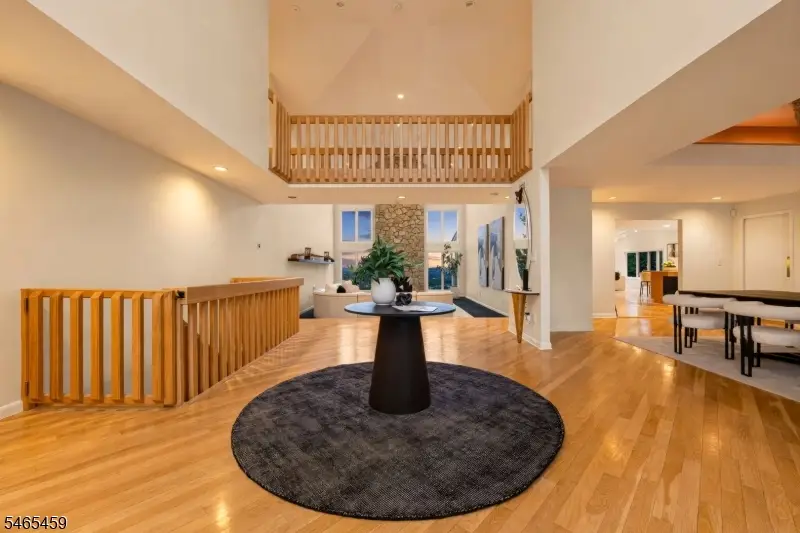 5 Jennie Ct, Cedar Grove, NJ 07009 - #3