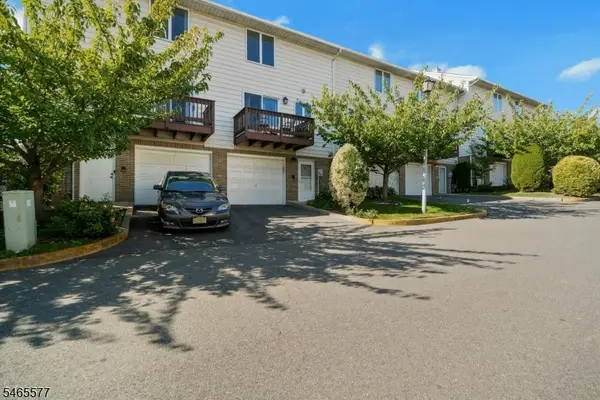 16 Westervelt Pl, Passaic City, NJ 07055